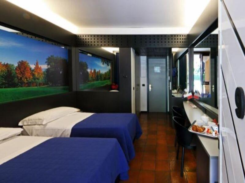 Hotel Pineta بوستو أرسيزيو المظهر الخارجي الصورة