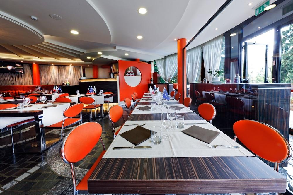 Hotel Pineta بوستو أرسيزيو المظهر الخارجي الصورة